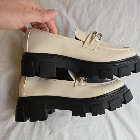 No Boundaries sz 8 Lug Loafer's Chunky Sole Shell 90s y2k - like new! - Picture 5 of 8